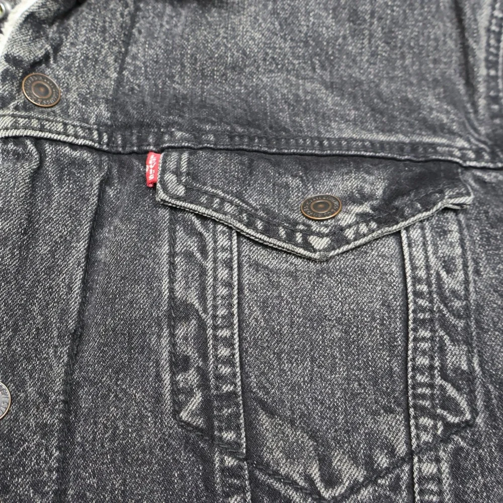 Levis Jacket Men XL Black Black Denim Trucker Sherpa Lined Classic Jean Fade